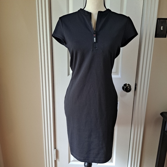Guess size Medium Women's shift dress black zip front - Picture 1 of 9